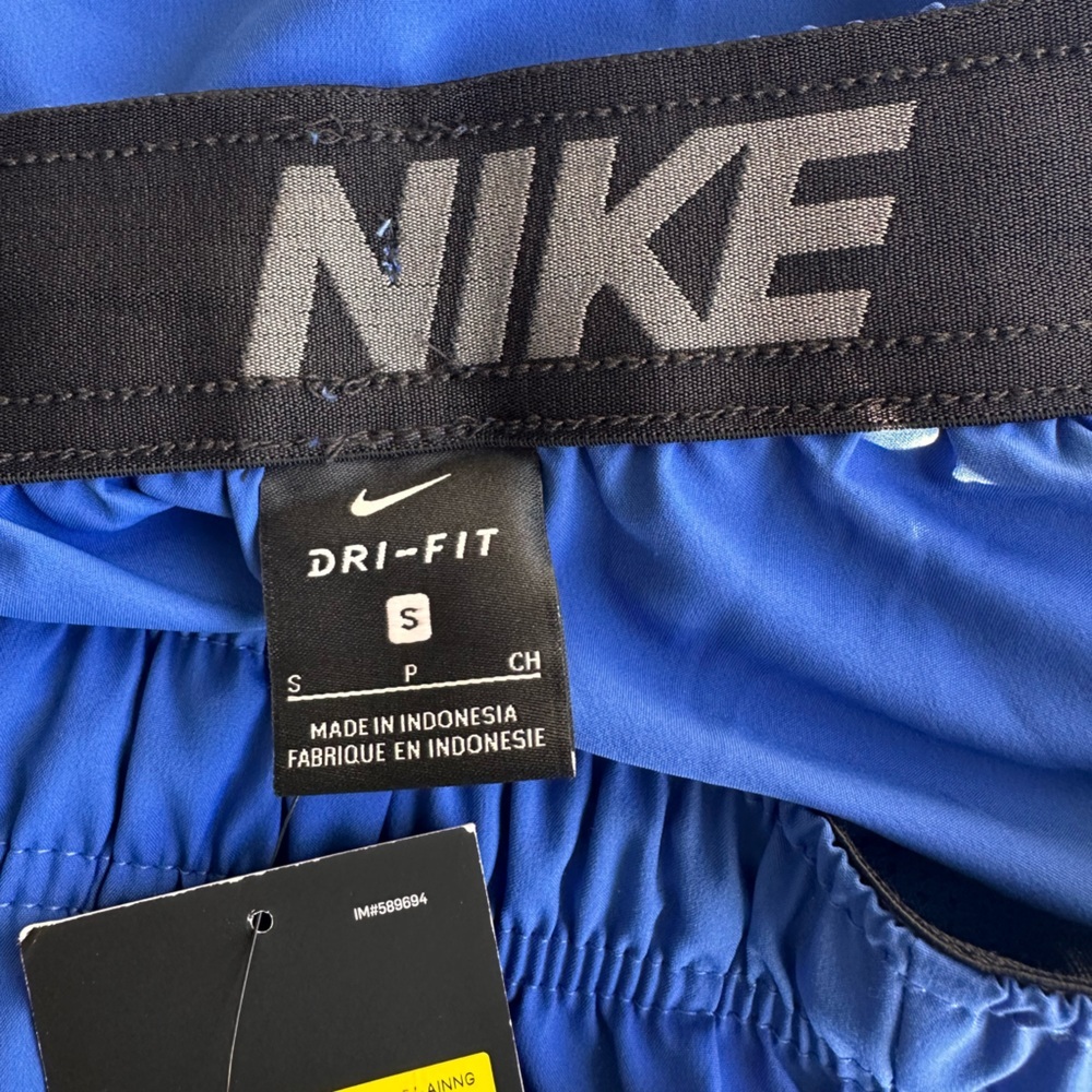 NIKE NWT Men’s Athletic Shorts - Picture 10 of 12